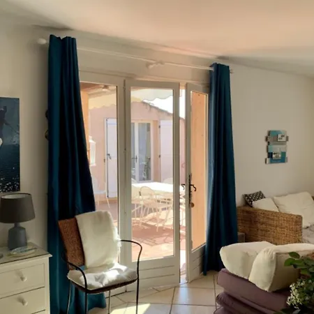 Holiday home 120 M Cosy With Garden Terrace And Paillote Bandol